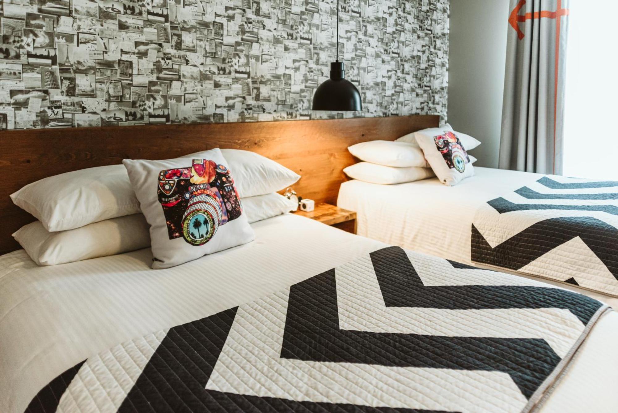 The Grove Hotel Kingsville 外观 照片
