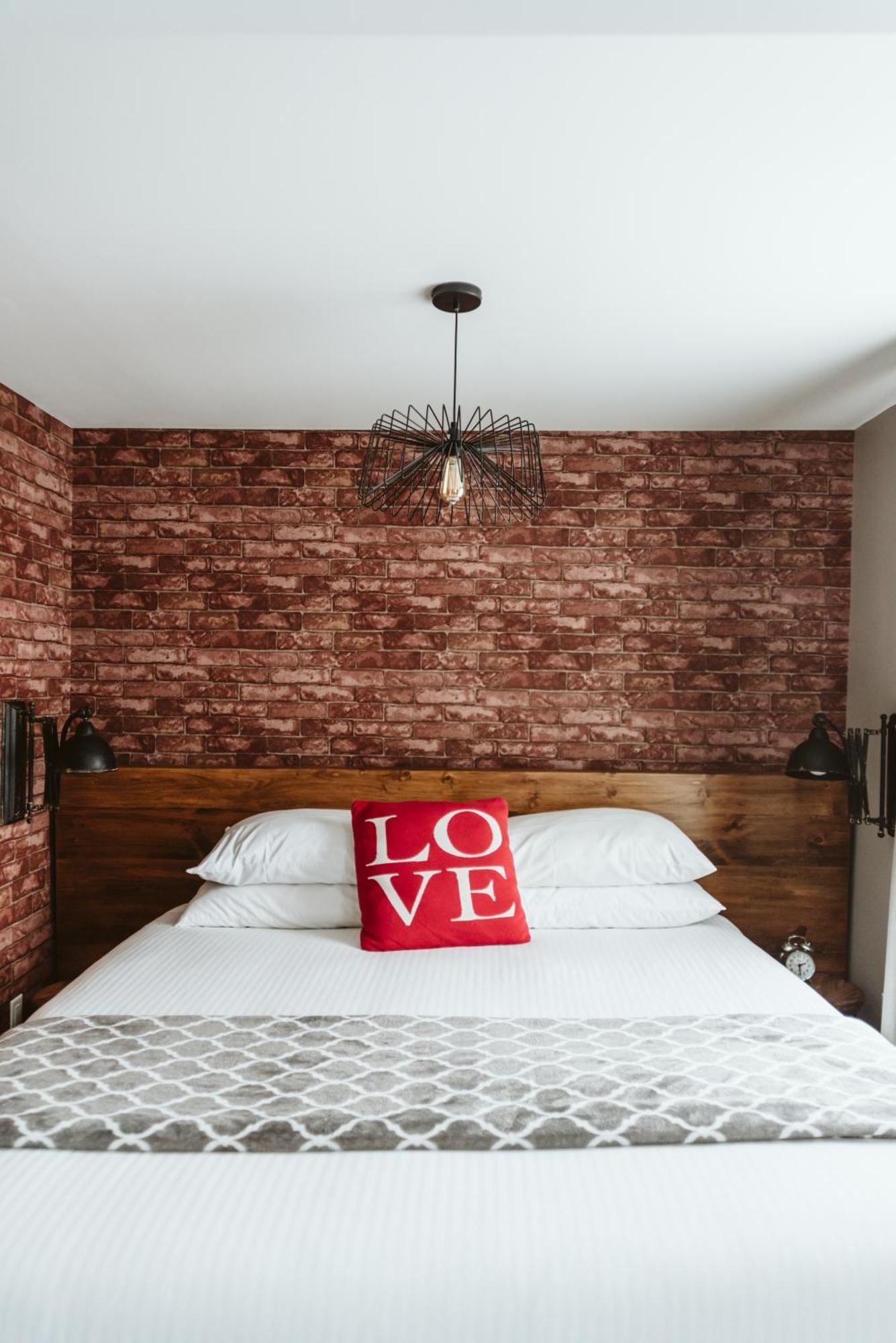 The Grove Hotel Kingsville 外观 照片