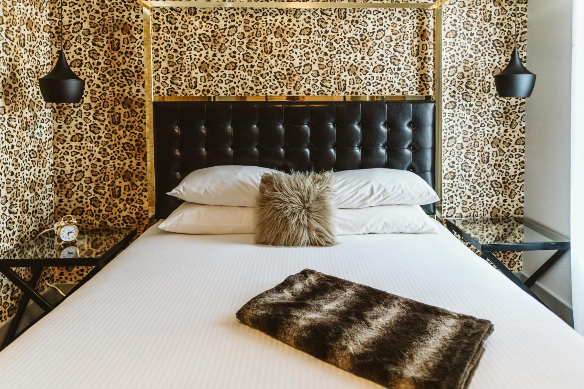 The Grove Hotel Kingsville 外观 照片
